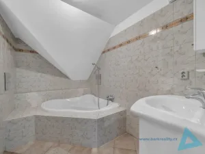 Prodej rodinného domu, Nová Paka, L. Zívra, 180 m2