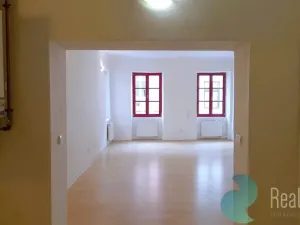 Pronájem bytu 2+kk, České Budějovice, Dr. Stejskala, 59 m2