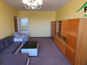 Pronájem bytu 2+1, Mariánské Lázně - Úšovice, Školní náměstí, 61 m2