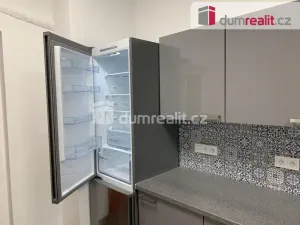 Pronájem kanceláře, Hradec Králové - Kukleny, Kalendova, 61 m2
