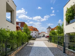 Pronájem bytu 2+kk, Praha - Troja, Pod Havránkou, 63 m2