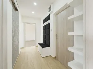Prodej bytu 2+1, Beroun, Košťálkova, 53 m2