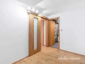 Pronájem bytu 1+1, Přezletice, Zahradní, 34 m2