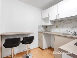 Pronájem bytu 1+1, Přezletice, Zahradní, 34 m2