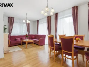 Prodej rodinného domu, Karlovy Vary, Slovenská, 137 m2