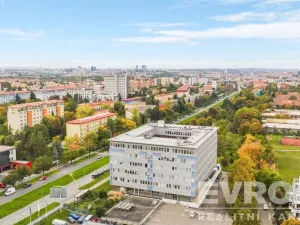 Pronájem obchodního prostoru, Praha - Strašnice, V olšinách, 154 m2