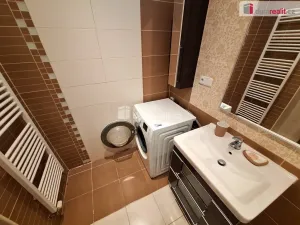 Pronájem bytu 3+kk, Praha, Kamenická, 64 m2