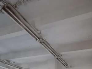 Pronájem výrobních prostor, Vroutek, 895 m2