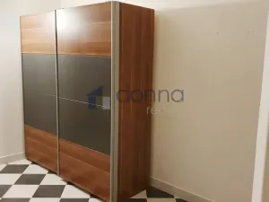 Pronájem bytu 2+1, Praha, Zvolská, 60 m2