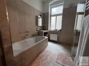 Pronájem bytu 3+kk, Karlovy Vary, Bělehradská, 82 m2