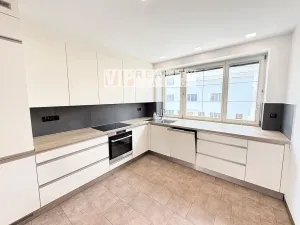 Pronájem bytu 2+1, Brno, Tůmova, 97 m2