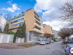 Prodej garážového stání, Praha, Vřesová, 13 m2