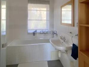 Pronájem bytu 4+kk, Praha, Kubišova, 89 m2