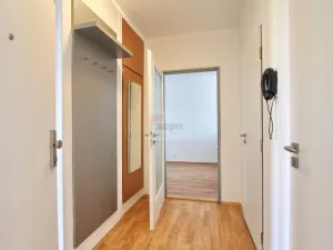 Pronájem bytu 4+kk, Praha - Záběhlice, Bělčická, 75 m2