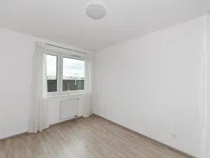 Pronájem bytu 3+kk, Praha - Vysočany, Strnadových, 78 m2