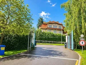 Prodej bytu 4+1, Praha - Bubeneč, Pod kaštany, 164 m2