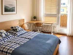 Pronájem bytu 2+kk, Praha - Vysočany, Pod Harfou, 50 m2