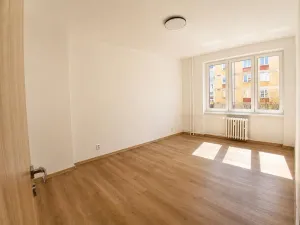 Pronájem bytu 2+1, Bukovany, 55 m2
