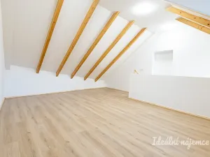 Pronájem bytu 2+kk, Praha - Lysolaje, Lysolajské údolí, 49 m2