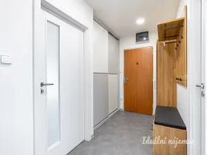Pronájem bytu 3+kk, Praha - Krč, Hurbanova, 52 m2