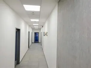 Pronájem kanceláře, Praha - Vysočany, Poděbradská, 416 m2