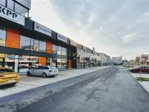 Pronájem kanceláře, Praha - Vysočany, Poděbradská, 416 m2