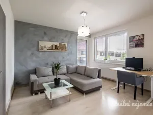 Pronájem bytu 2+kk, Praha - Černý Most, Mrázkova, 50 m2