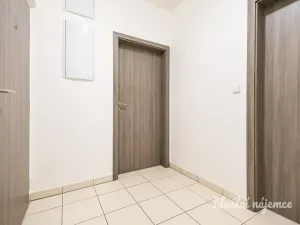 Pronájem bytu 2+kk, Praha - Černý Most, Mrázkova, 50 m2