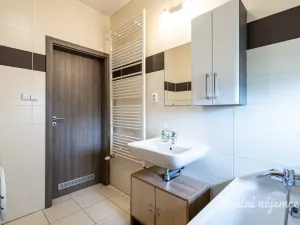 Pronájem bytu 2+kk, Praha, Mrázkova, 50 m2