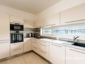 Pronájem bytu 2+kk, Praha, Mrázkova, 50 m2
