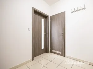 Pronájem bytu 2+kk, Praha, Mrázkova, 50 m2