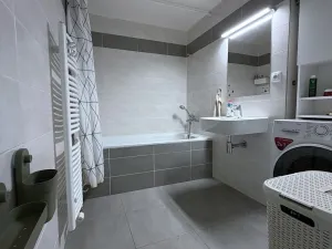 Prodej bytu 2+kk, Praha - Letňany, Tupolevova, 58 m2