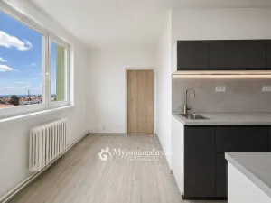 Prodej bytu 3+1, Znojmo, Palackého, 70 m2