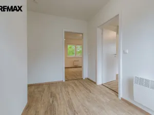 Pronájem kanceláře, Úvaly, Maroldova, 70 m2