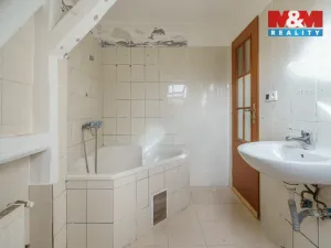 Prodej činžovního domu, Karlovy Vary - Bohatice, Jáchymovská, 700 m2