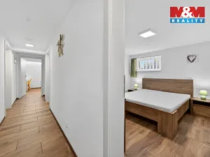 Prodej rodinného domu, Lužnice, 266 m2