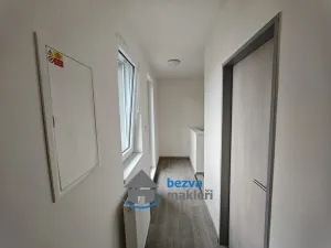 Pronájem bytu 1+kk, Pardubice, Jana Palacha, 49 m2