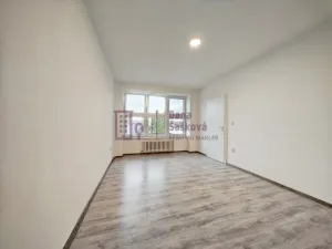 Pronájem bytu 2+kk, Jindřichův Hradec - Jindřichův Hradec II, Nádražní, 58 m2