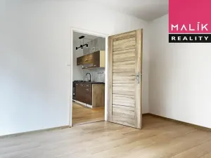 Prodej bytu 1+1, Karlovy Vary, Východní, 35 m2