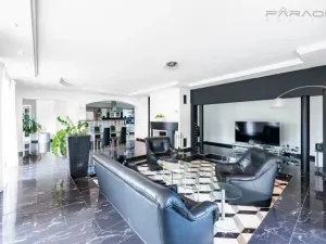 Prodej rodinného domu, Dolní Břežany, V Hranicích, 454 m2