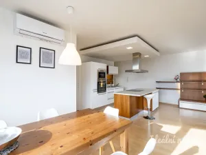 Pronájem bytu 4+kk, Praha - Vysočany, Skloněná, 116 m2