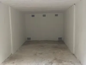 Pronájem garáže, Děčín, Wolkerova, 22 m2