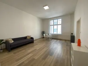Prodej bytu 2+1, Karlovy Vary, Koptova, 72 m2