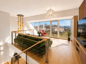 Pronájem atypického bytu, Praha - Smíchov, Gabrielská, 172 m2