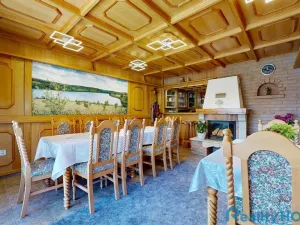 Prodej komerčního pozemku, Hluboká nad Vltavou - Jeznice, 3428 m2