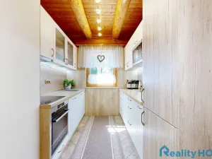 Prodej komerčního pozemku, Hluboká nad Vltavou - Jeznice, 3428 m2