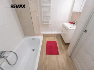Pronájem bytu 3+1, Praha - Žižkov, Křivá, 73 m2
