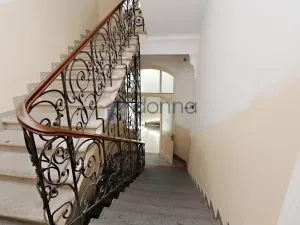Pronájem kanceláře, Praha, Bělehradská, 100 m2