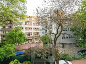 Pronájem bytu 2+1, Praha - Hradčany, Na valech, 79 m2