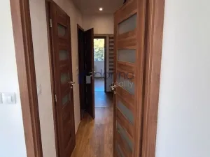 Pronájem bytu 3+kk, Praha, Hennerova, 72 m2